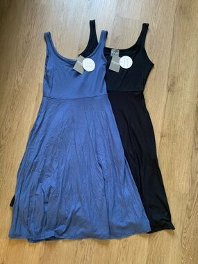 BNWT OLIVIA RAE SLEEVELESS SCOOP NECK DRESS LOT OF 2 SZ SMALL BLK BLUE POCKETS